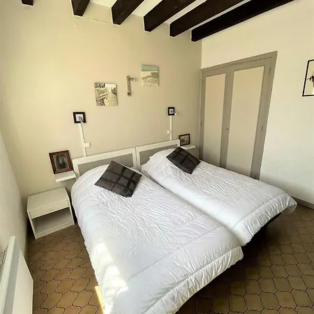 Villa Ref 277 Les Bourdaines , A Proximite Immediate De La Plage, Patio Classee 2 Etoiles , 8 Personnes