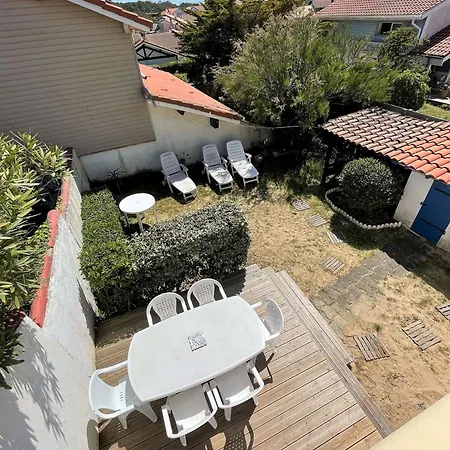 Ref 277 Les Bourdaines , A Proximite Immediate De La Plage, Patio Classee 2 Etoiles , 8 Personnes Villa *