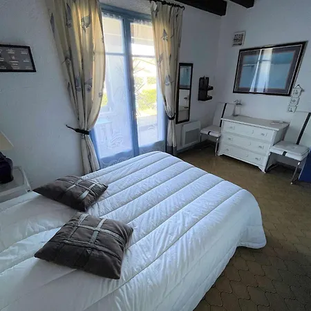 Ref 277 Les Bourdaines , A Proximite Immediate De La Plage, Patio Classee 2 Etoiles , 8 Personnes * セノッス - ル・ペノン