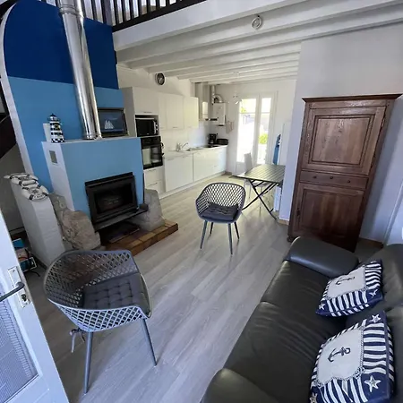 Villa Ref 277 Les Bourdaines , A Proximite Immediate De La Plage, Patio Classee 2 Etoiles , 8 Personnes