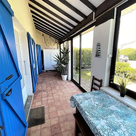 Ref 277 Les Bourdaines , A Proximite Immediate De La Plage, Patio Classee 2 Etoiles , 8 Personnes