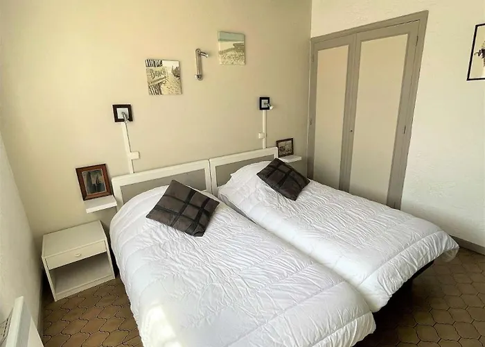 Villa Ref 277 Les Bourdaines , A Proximite Immediate De La Plage, Patio Classee 2 Etoiles , 8 Personnes