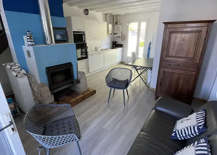 Villa Ref 277 Les Bourdaines , A Proximite Immediate De La Plage, Patio Classee 2 Etoiles , 8 Personnes