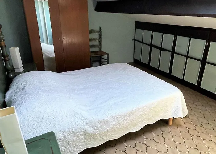 Ref 277 Les Bourdaines , A Proximite Immediate De La Plage, Patio Classee 2 Etoiles , 8 Personnes Villa
