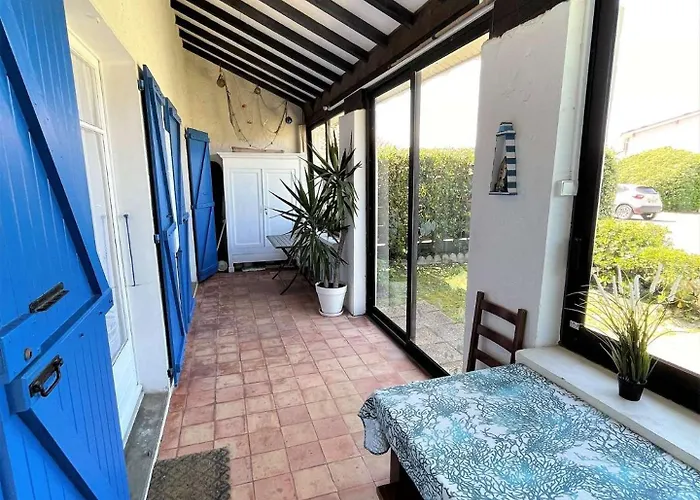 Ref 277 Les Bourdaines , A Proximite Immediate De La Plage, Patio Classee 2 Etoiles , 8 Personnes